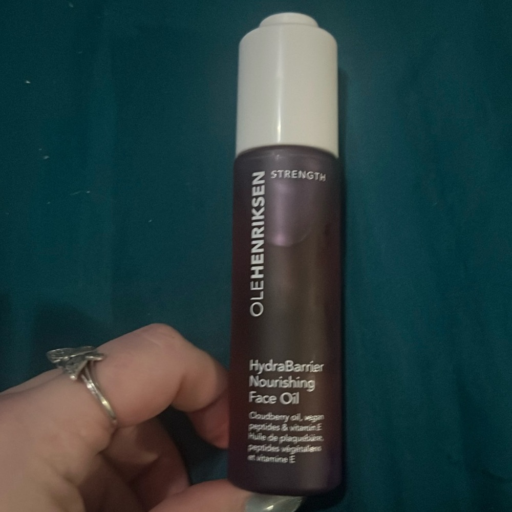 Olehenriksen face oil